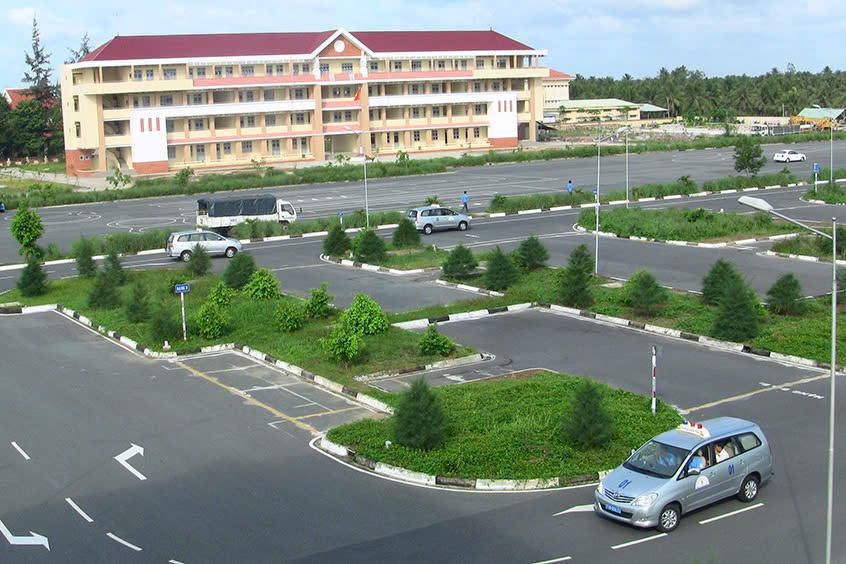 Trường Dạy Lái Xe Nguyễn Ảnh Thủ